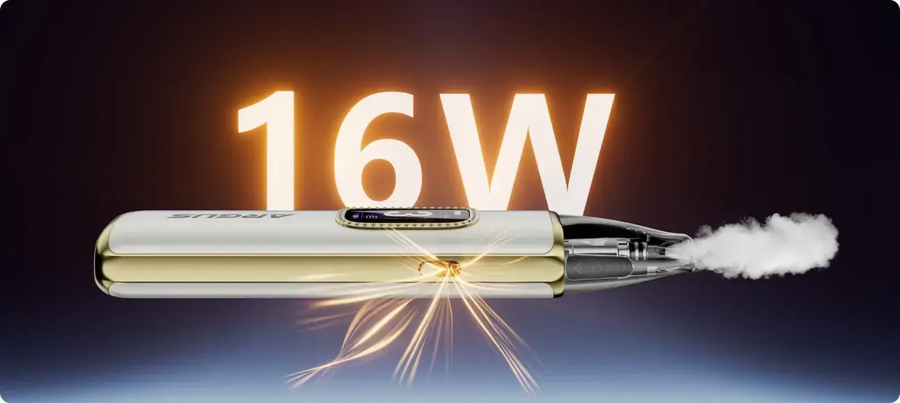 VOOPOO ARGUS G3 詳情頁橫幅，展示 "COLORFUL & INTERACTIVE SCREEN" 特色。特寫彩色螢幕 UI 介面，清晰顯示 SUPER (紅色)、SMART (藍色)、ECO (綠色) 三種互動模式，以及功率、電阻、口數和電量數據。